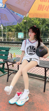 迈克尔B乔丹与飞人乔丹：极限运动明星对比